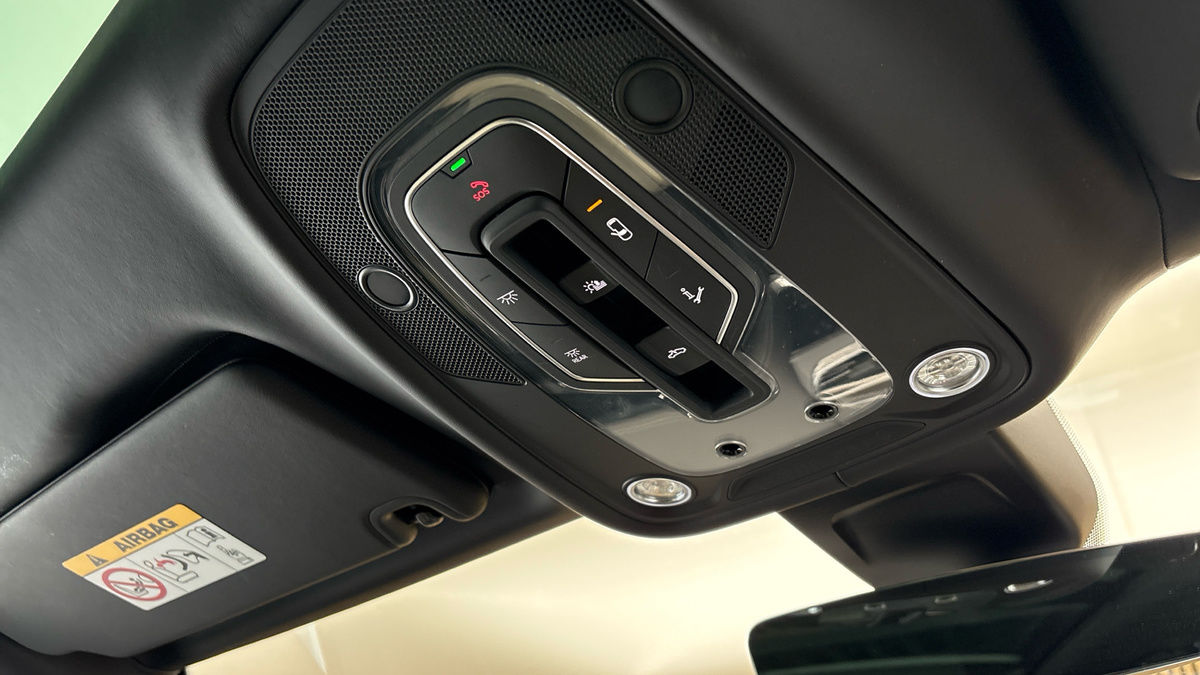 Bentley Bentayga Image 41