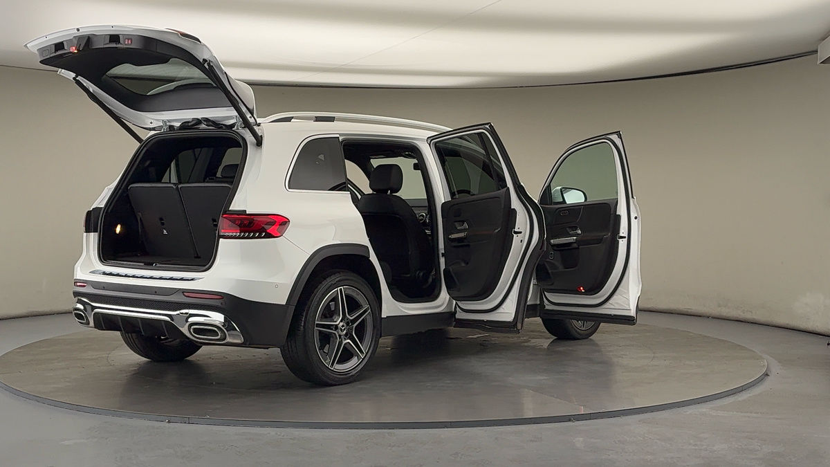 More views of Mercedes-Benz GLB