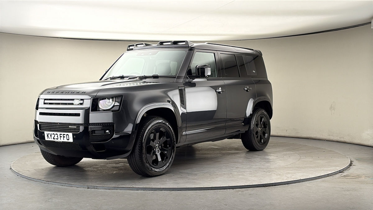 More views of Land Rover Defender 110