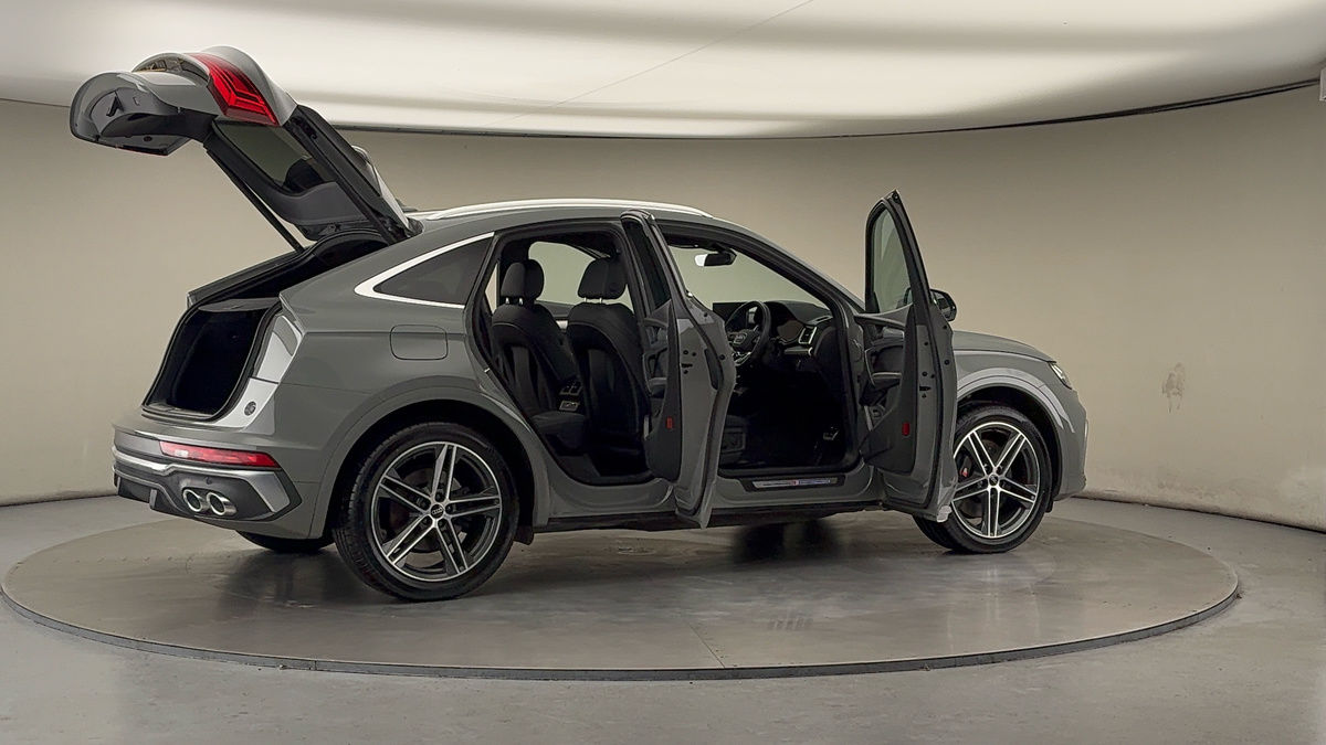 More views of Audi SQ5