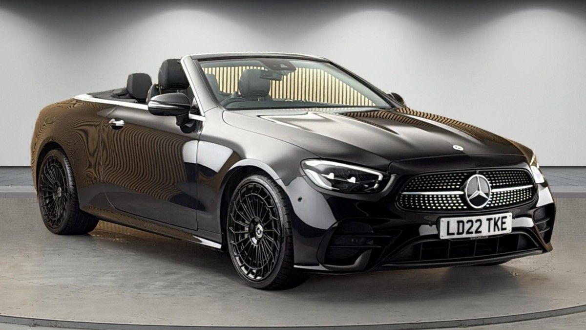 Mercedes-Benz E Class Sticky Header Image