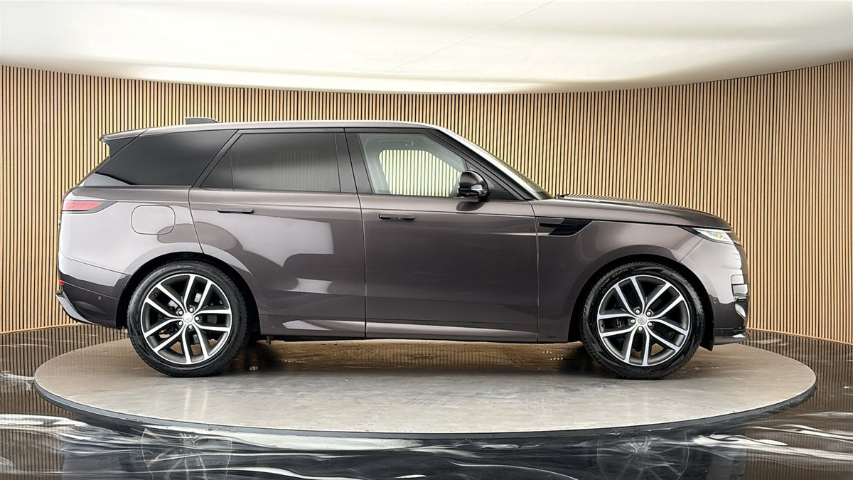 Land Rover Range Rover Sport Image 16