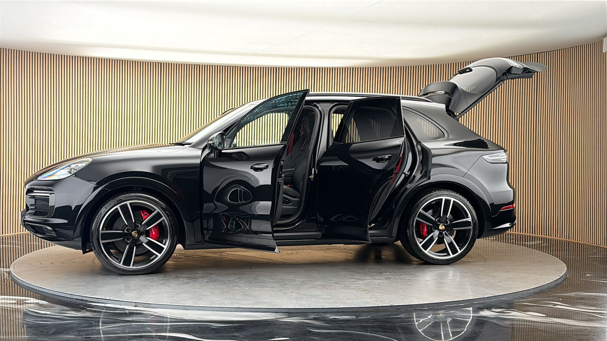 More views of Porsche Cayenne