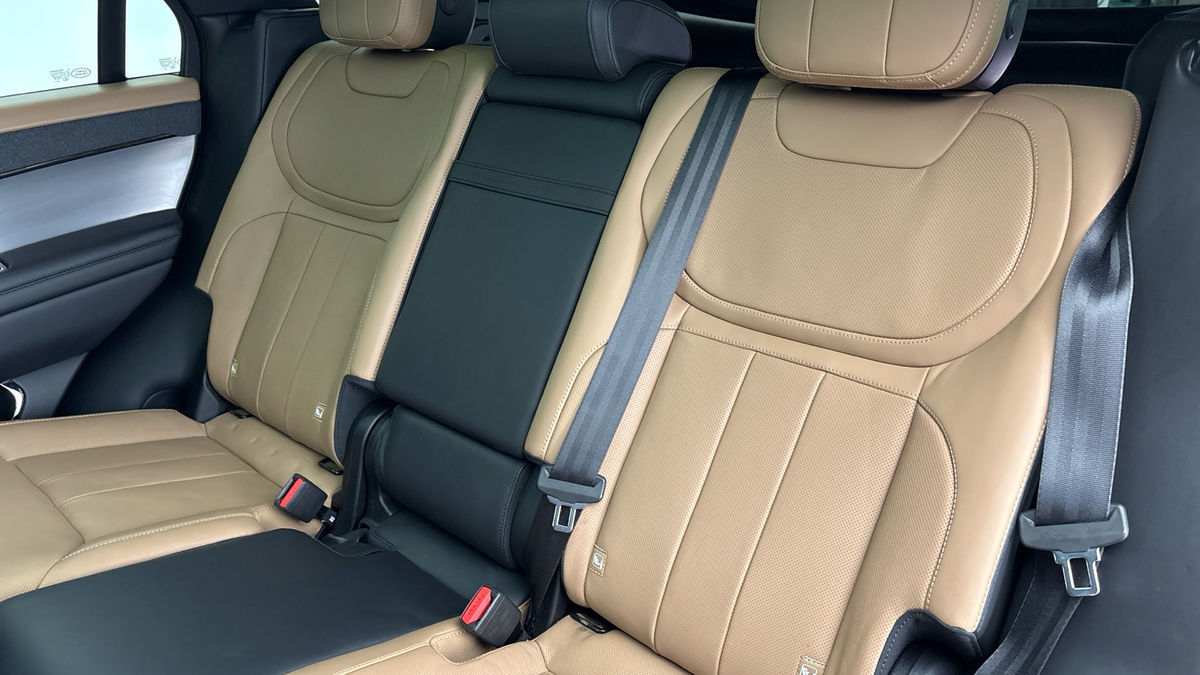 Land Rover Range Rover Sport Image 8