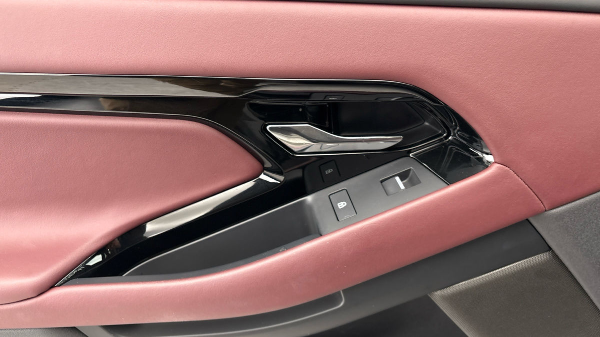 Land Rover Range Rover Evoque Image 19