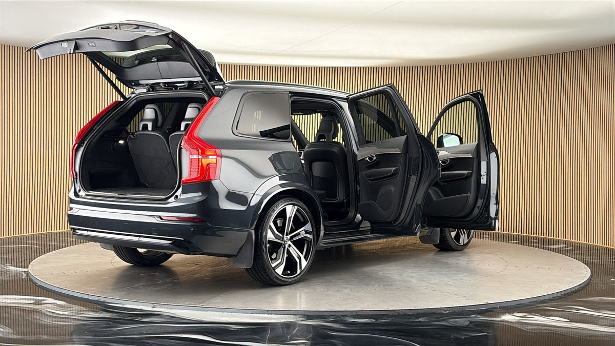 More views of Volvo XC90