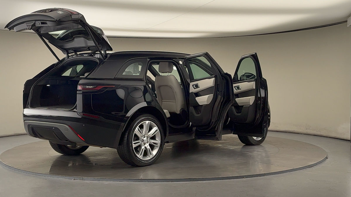 More views of Land Rover Range Rover Velar