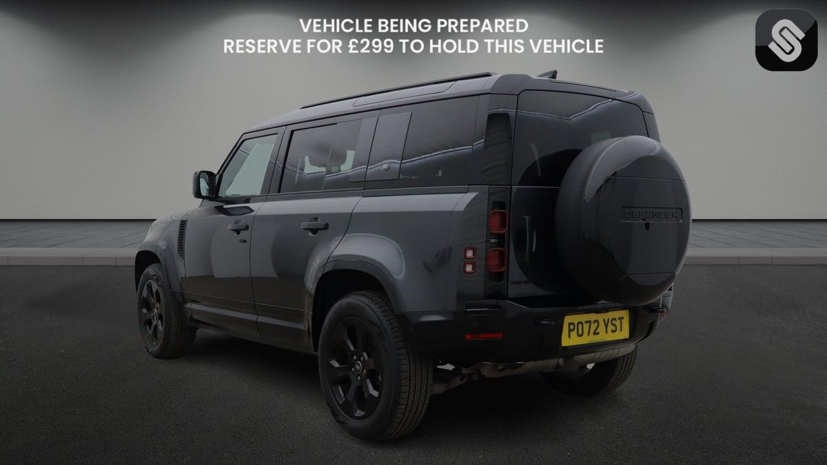 Land Rover Defender 110 Image 3