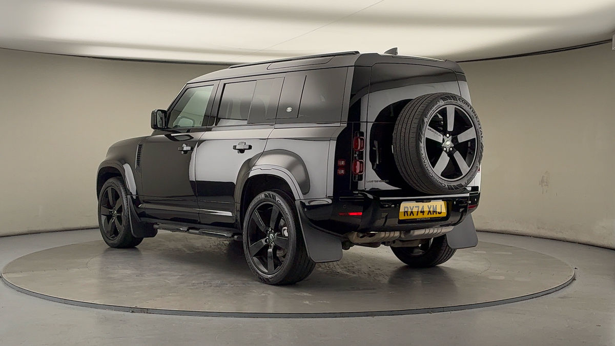 Land Rover Defender 110 Image 2