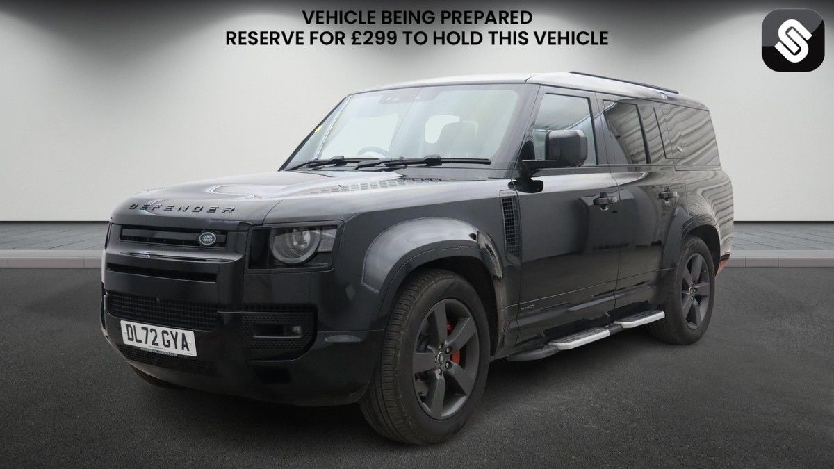 Land Rover Defender 130 Image 2
