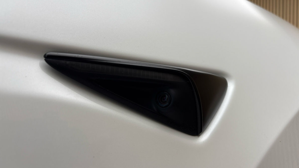 Tesla Model Y Image 28
