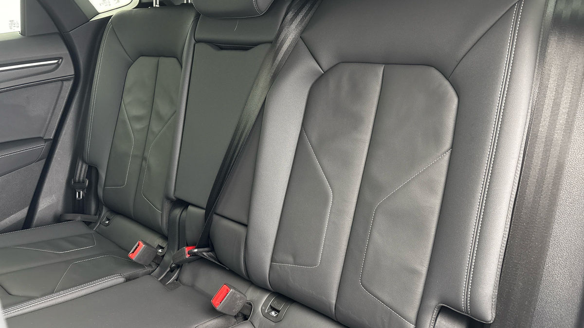 Audi Q3 Image 8