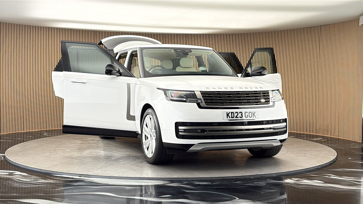 More views of Land Rover Range Rover