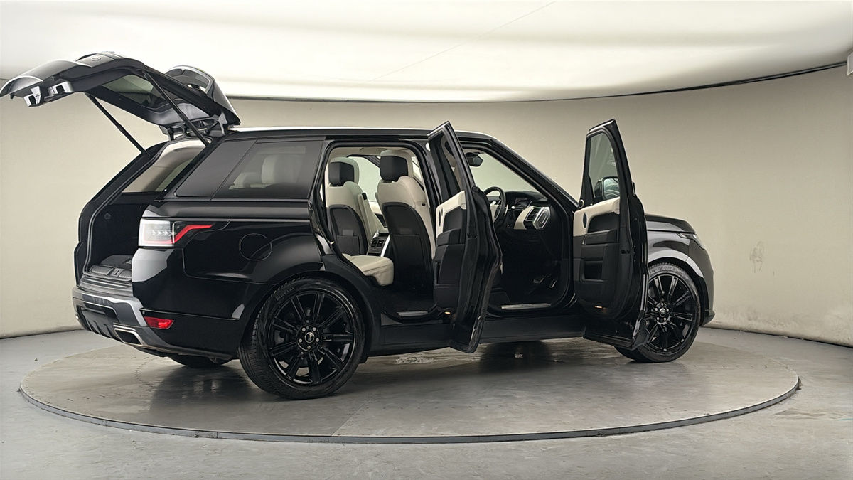 More views of Land Rover Range Rover Sport