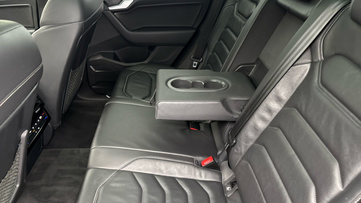 Volkswagen Touareg Image 9