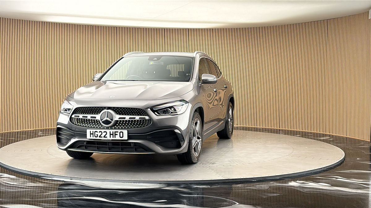 More views of Mercedes-Benz GLA