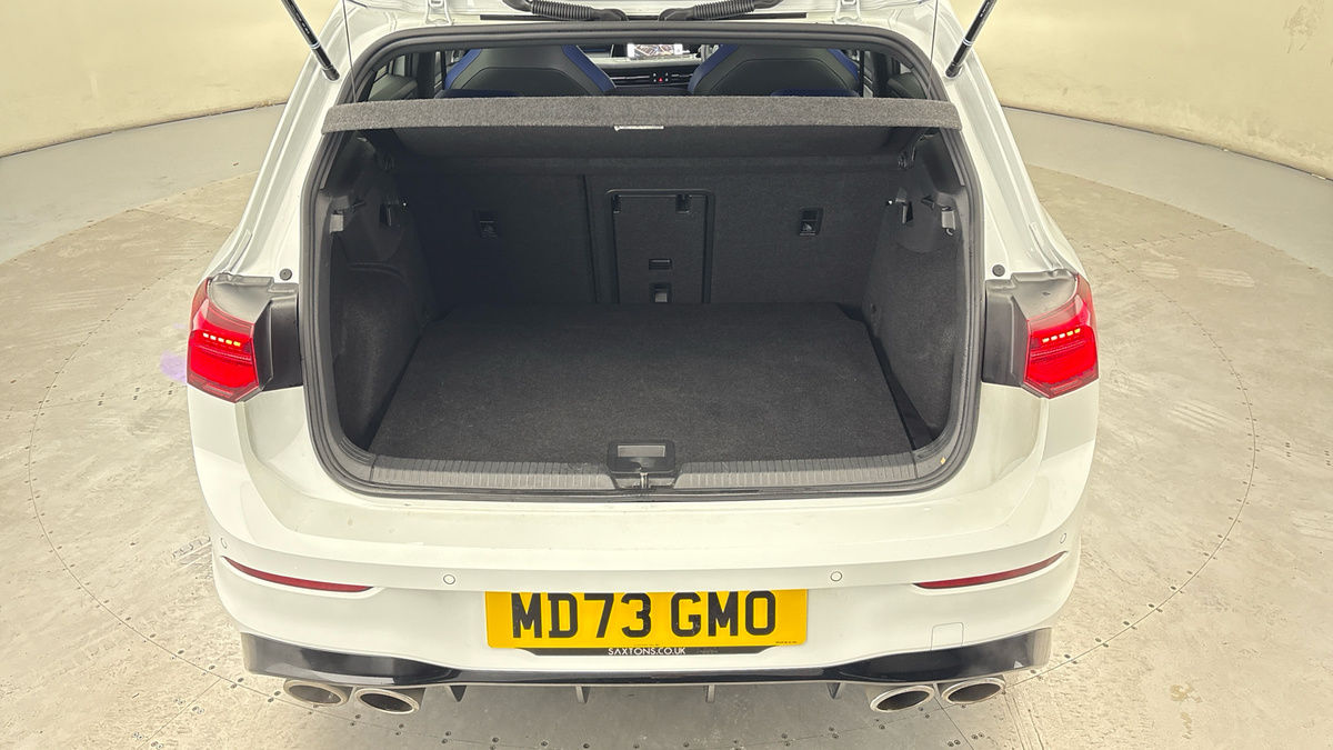 Volkswagen Golf Image 11