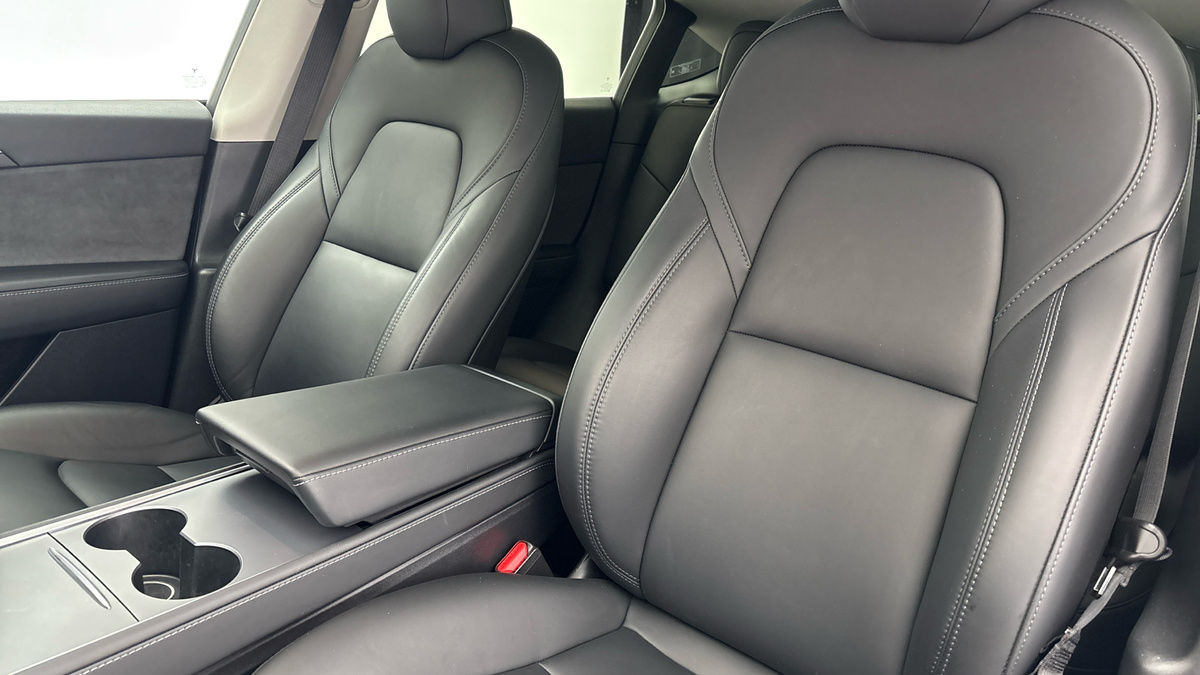 Tesla Model Y Image 7