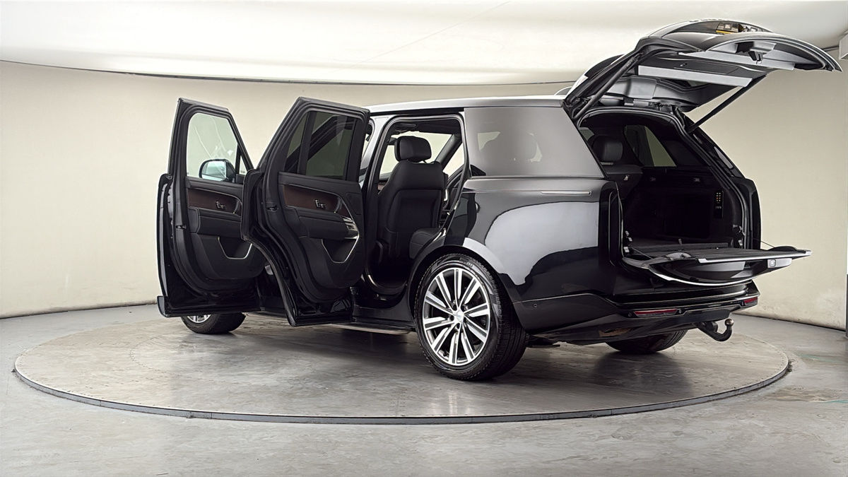 More views of Land Rover Range Rover