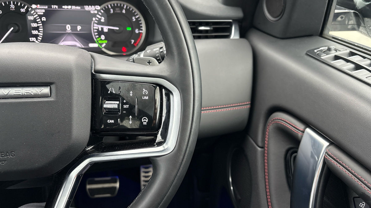 Land Rover Discovery Sport Image 14