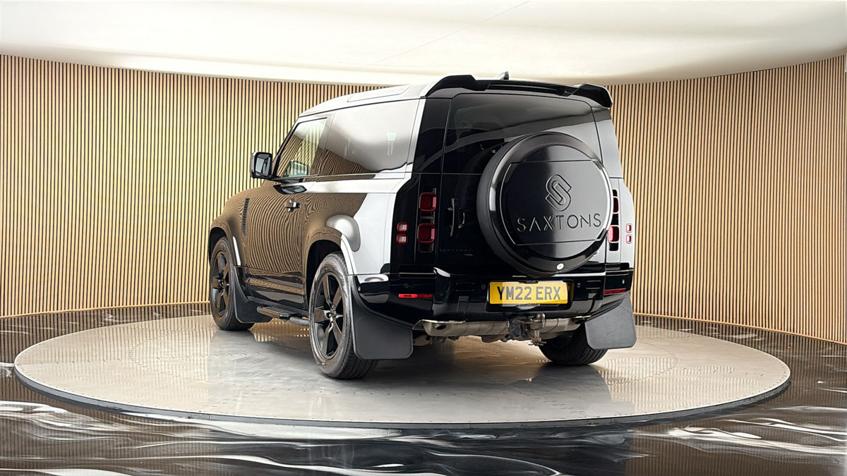 More views of Land Rover Defender 90