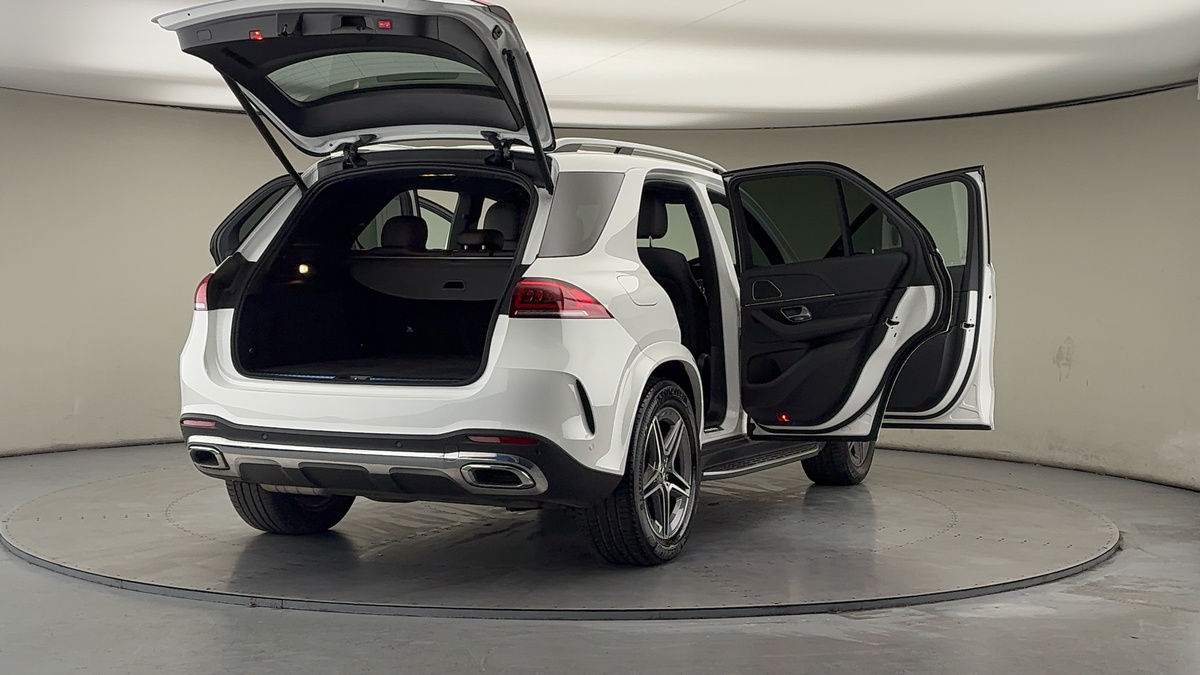 More views of Mercedes-Benz GLE