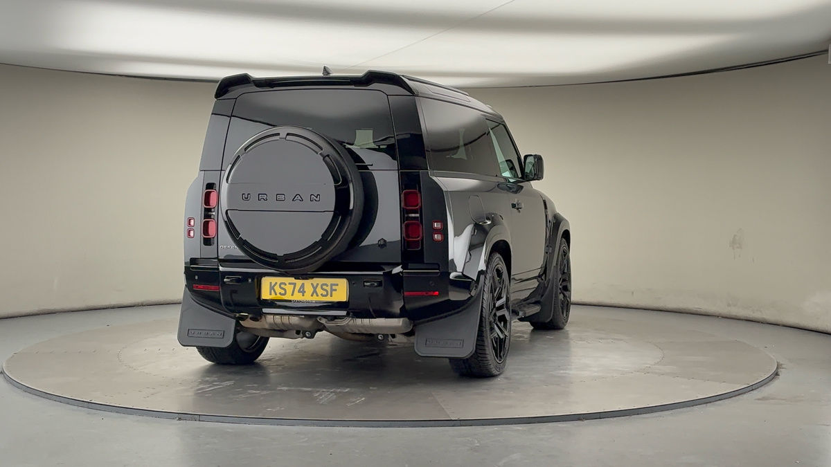 More views of Land Rover Defender 90