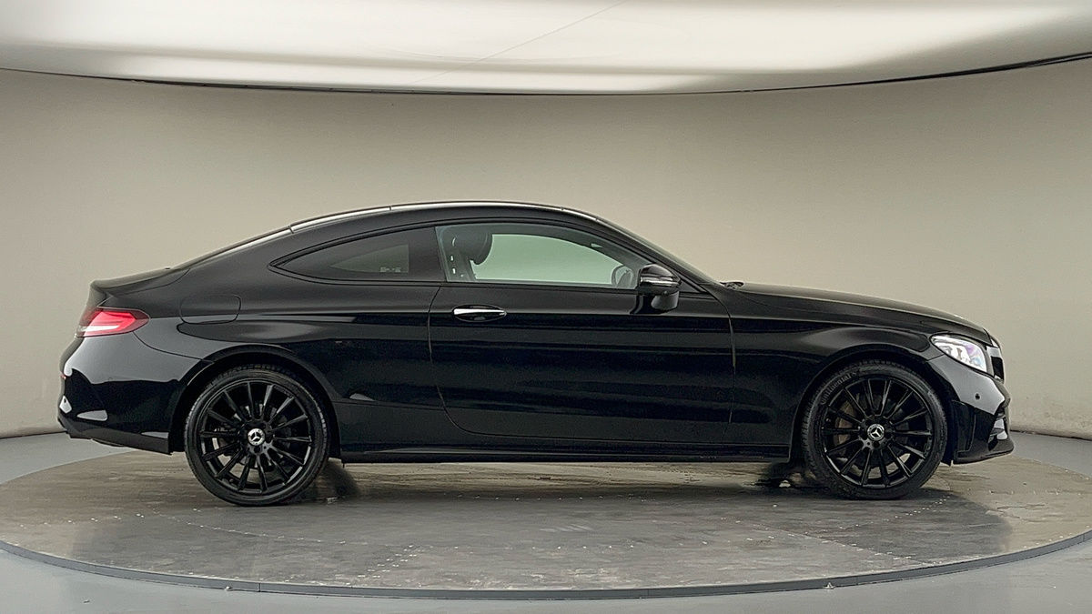 Mercedes-Benz C Class Image 16