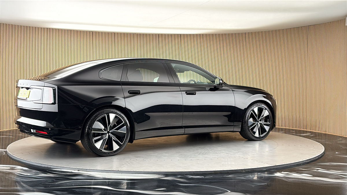 More views of Volvo ES90