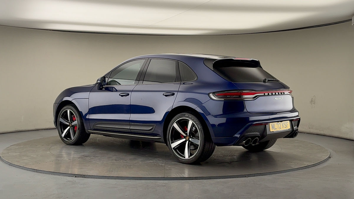 More views of Porsche Macan