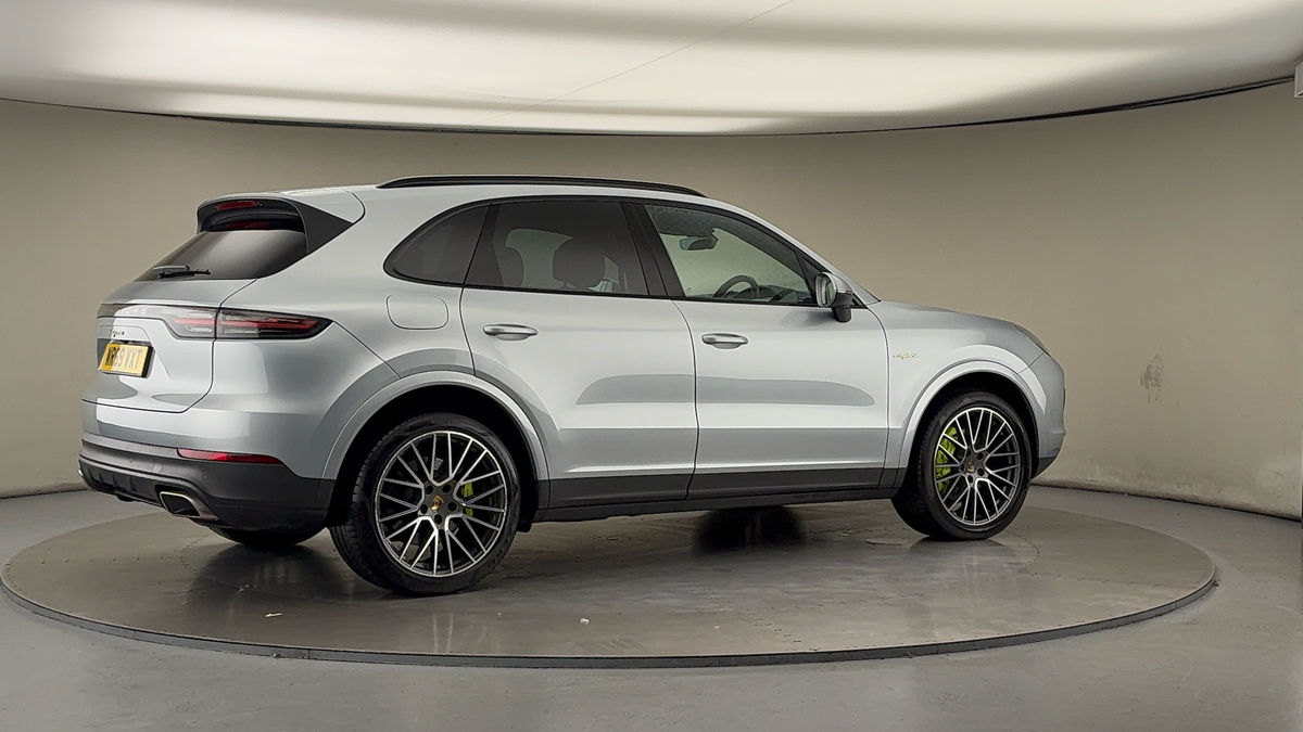 More views of Porsche Cayenne