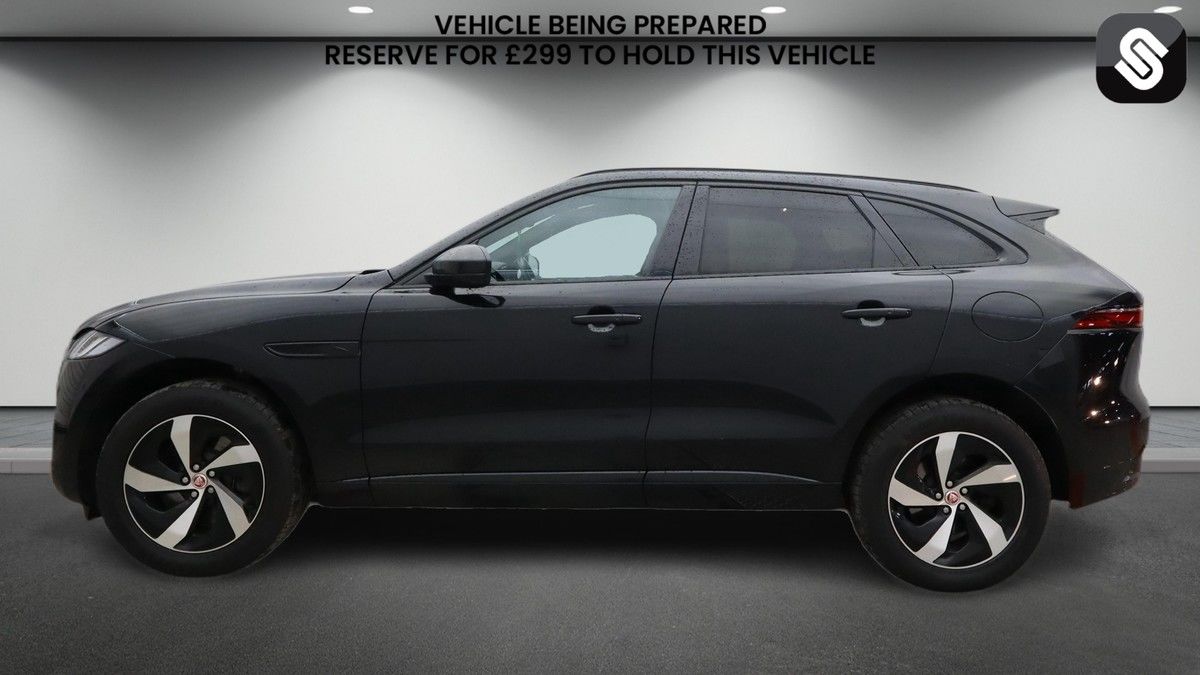 Jaguar F-PACE Image 6