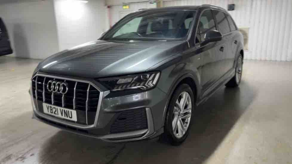More views of Audi Q7