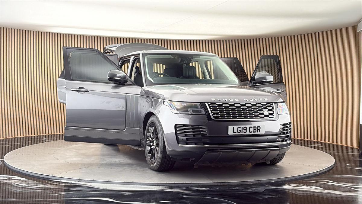 More views of Land Rover Range Rover
