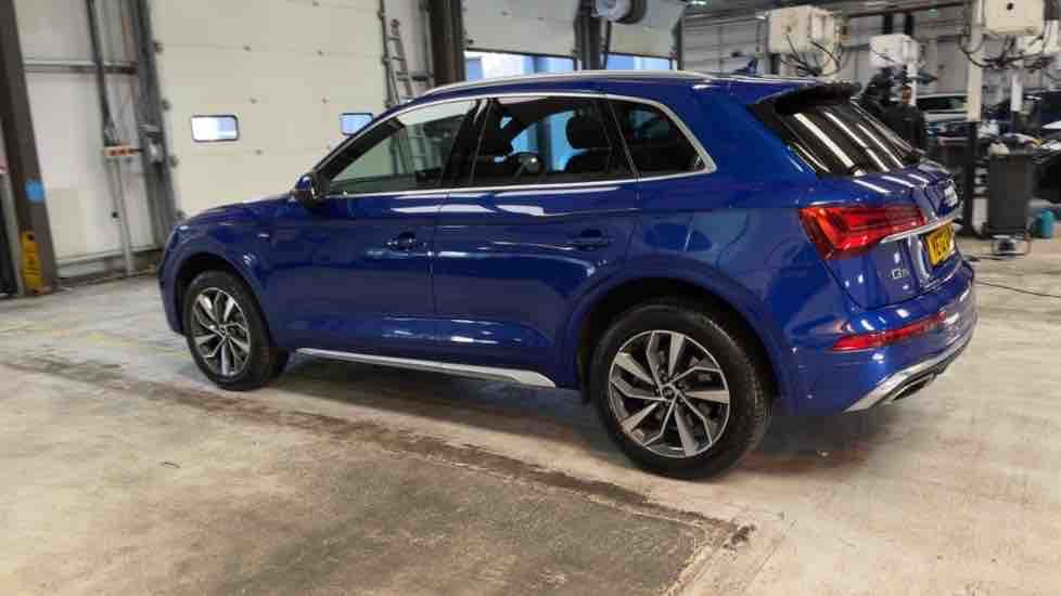 More views of Audi Q5