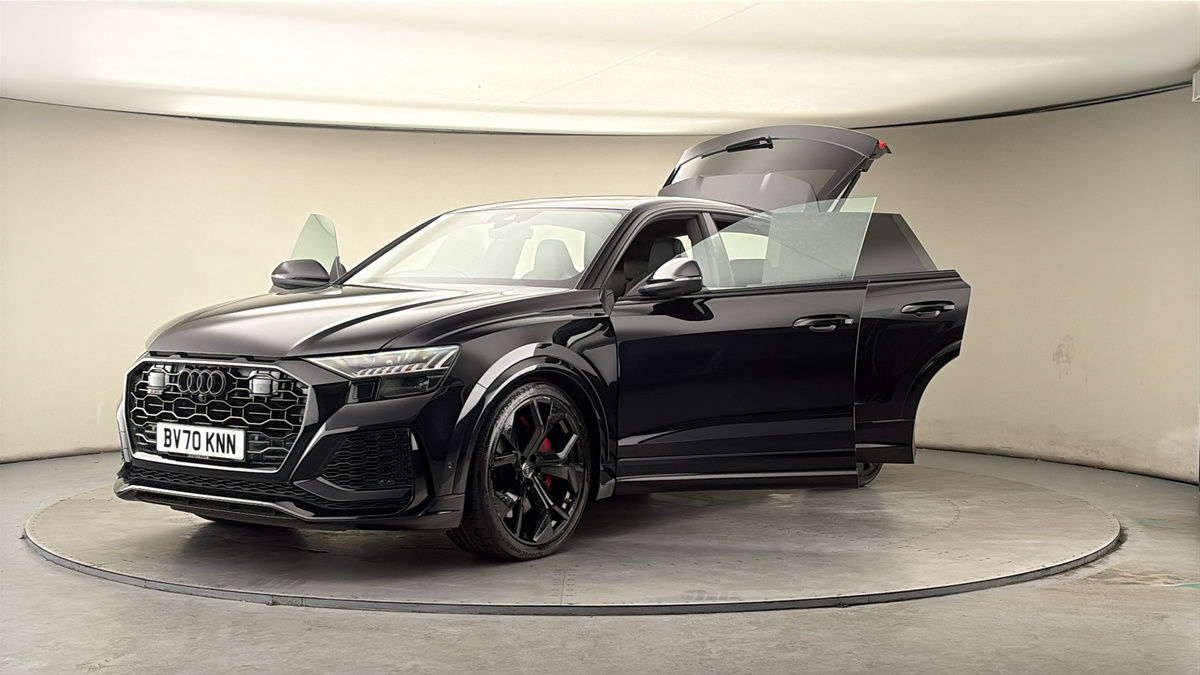 More views of Audi RSQ8