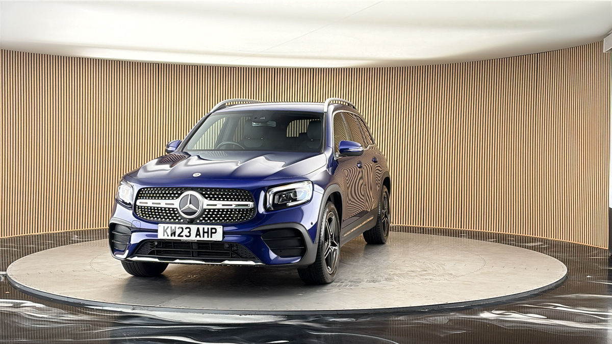 More views of Mercedes-Benz GLB