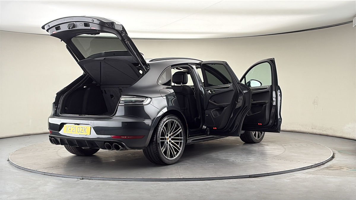 More views of Porsche Macan