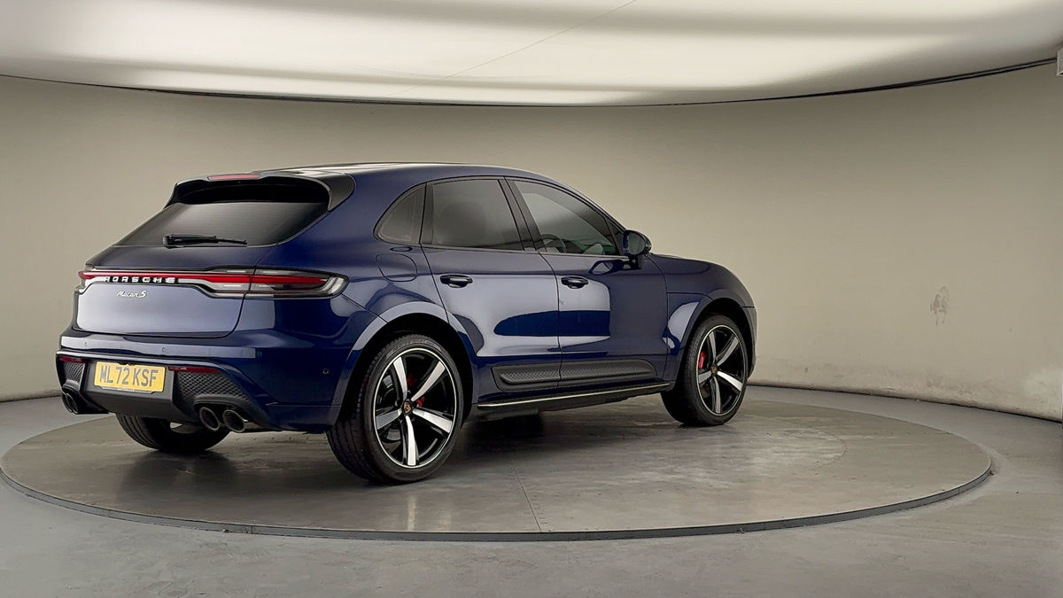 Porsche Macan Image 21