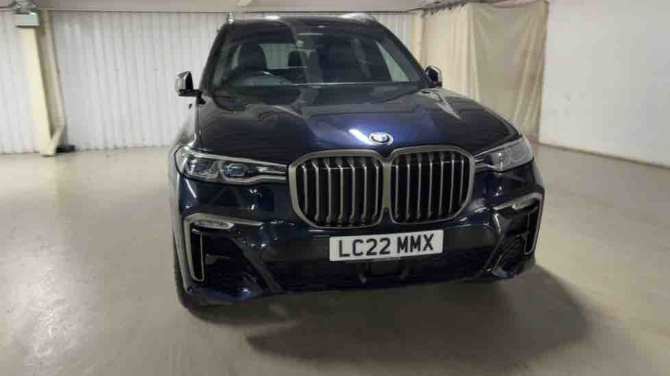 More views of BMW X7