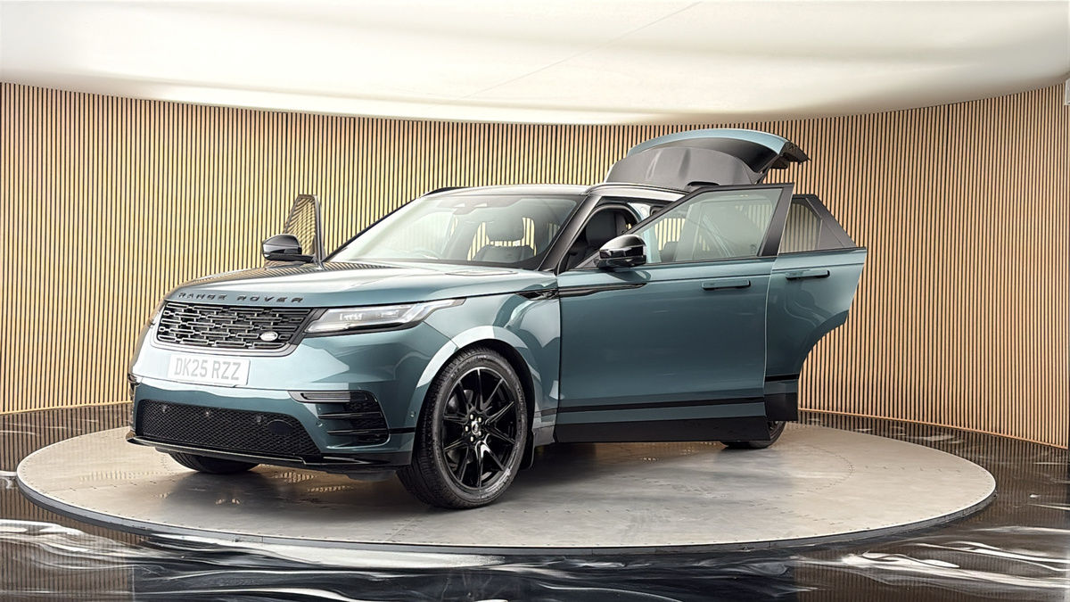 More views of Land Rover Range Rover Velar