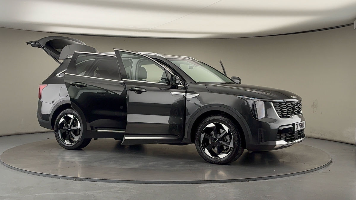 More views of Kia Sorento