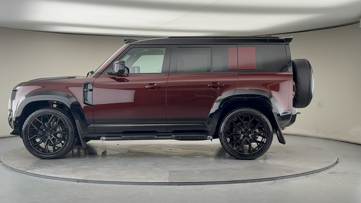 Land Rover Defender 110 Urban Image 15