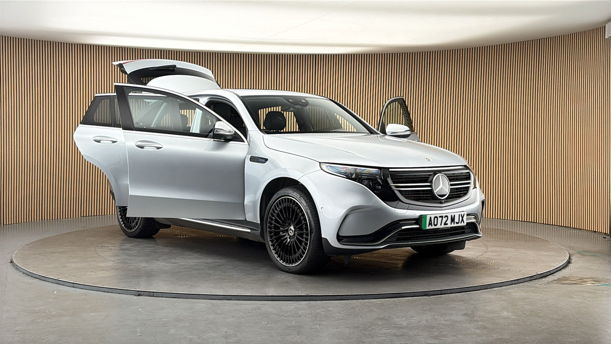 More views of Mercedes-Benz EQC