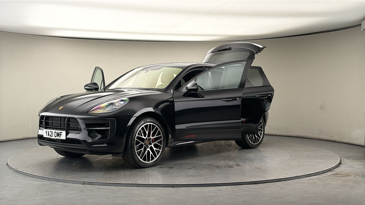 Porsche Macan Image 22