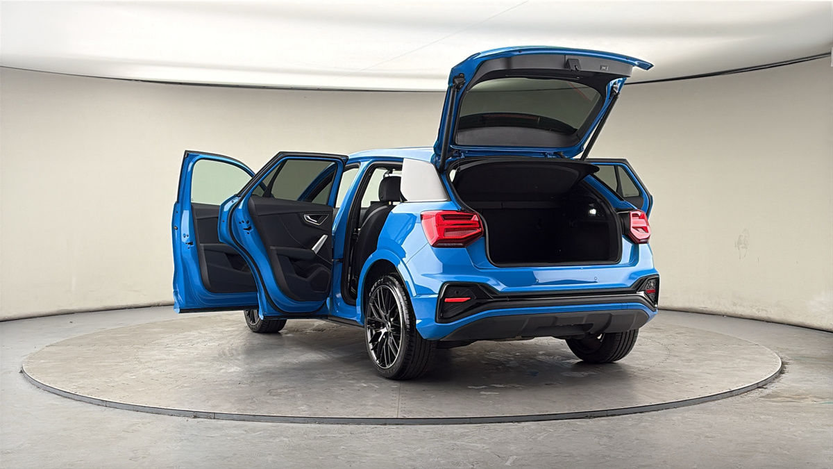 More views of Audi Q2