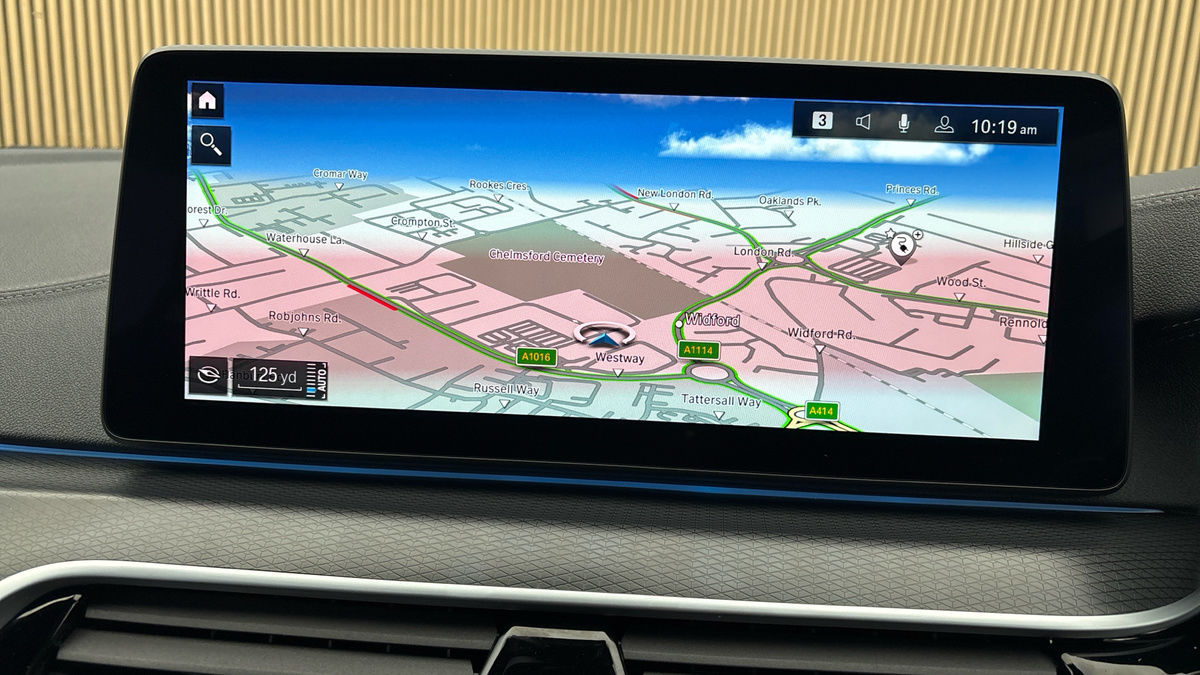BMW 5 Series Image 17