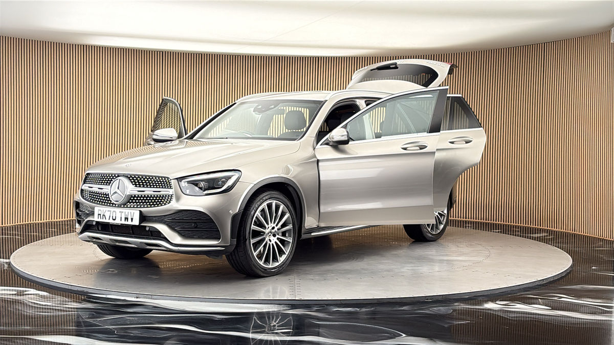 More views of Mercedes-Benz GLC
