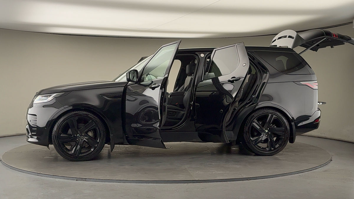 More views of Land Rover Discovery