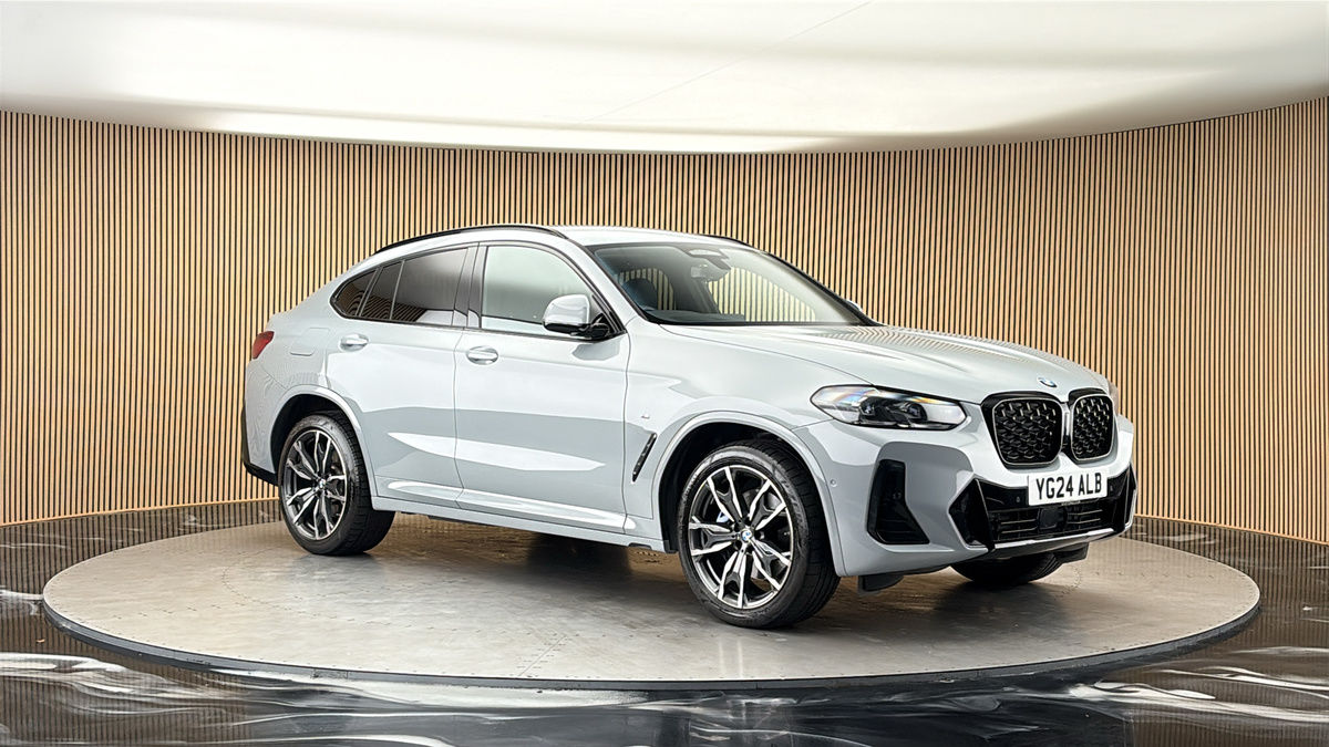 More views of BMW X4